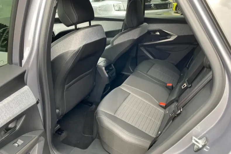 Peugeot 3008 din 2024 cu 20.450 km - oferta PEU109672 - foto 12