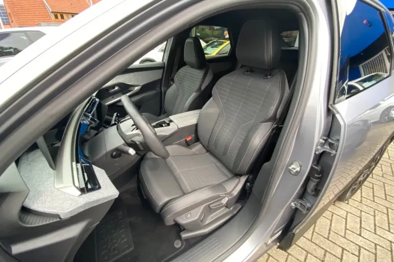 Peugeot 3008 din 2024 cu 20.450 km - oferta PEU109672 - foto 18