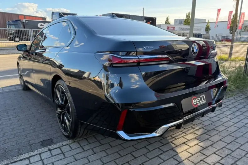 BMW 740 din 2024 cu 38.632 km - oferta BMW109698 - foto 7