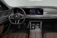 BMW 750 din 2024 cu 17.317 km - oferta BMW109700 - foto 5