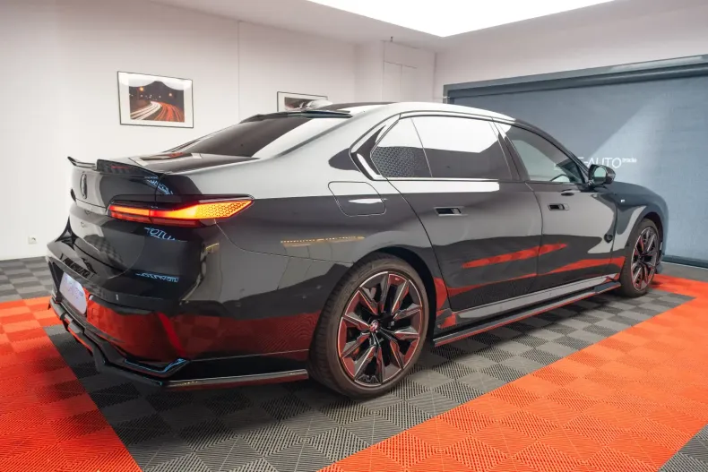 BMW 740 din 2024 cu 17.000 km - oferta BMW109707 - foto 2