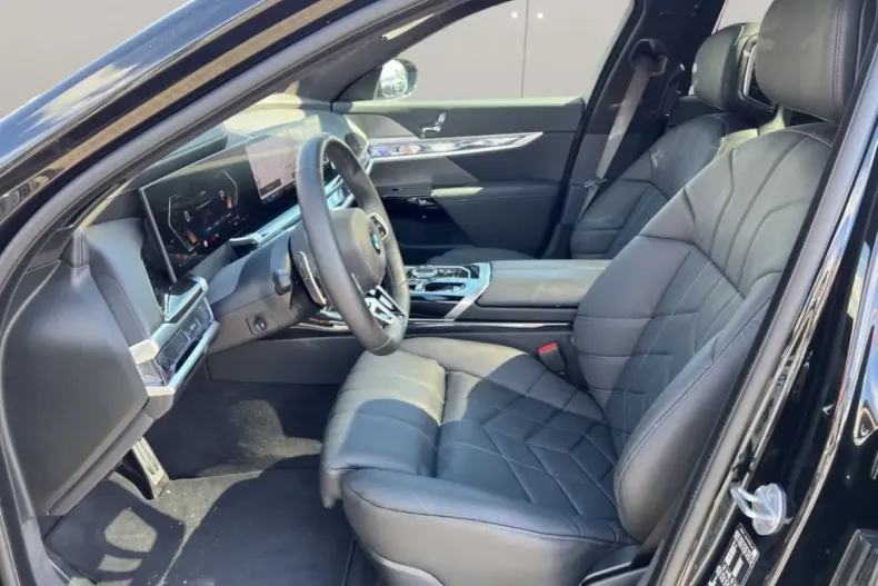 BMW 740 din 2024 cu 15.000 km - oferta BMW109715 - foto 17