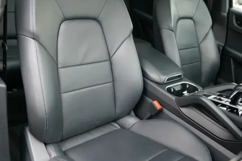 Porsche Cayenne din 2021 cu 71.140 km - oferta POR109735 - foto 20