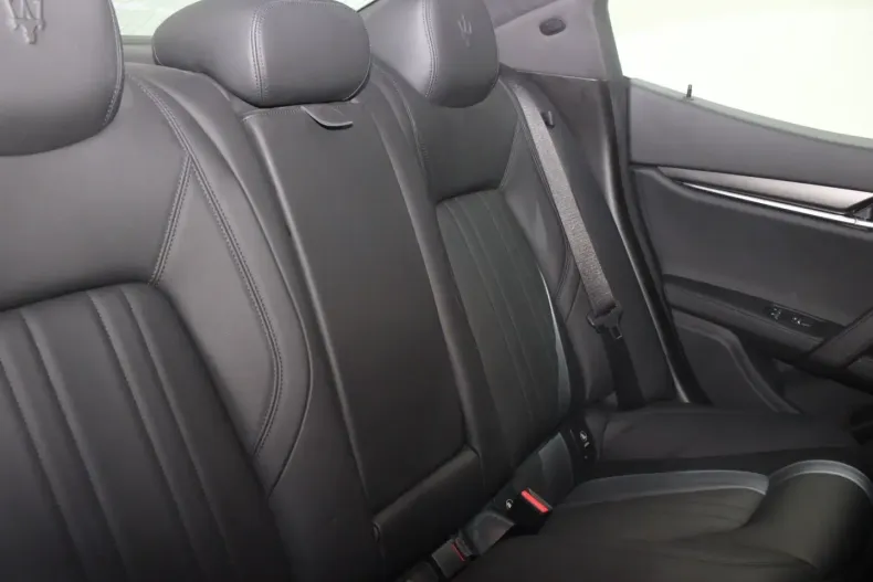 Maserati Ghibli din 2021 cu 61.800 km - oferta MAS109736 - foto 9