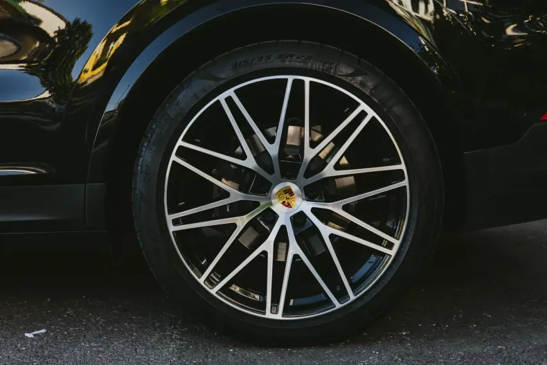 Porsche Cayenne din 2023 cu 31.900 km - oferta POR109739 - foto 6