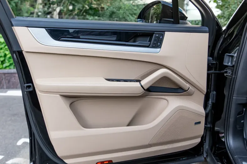 Porsche Cayenne din 2023 cu 31.900 km - oferta POR109739 - foto 21