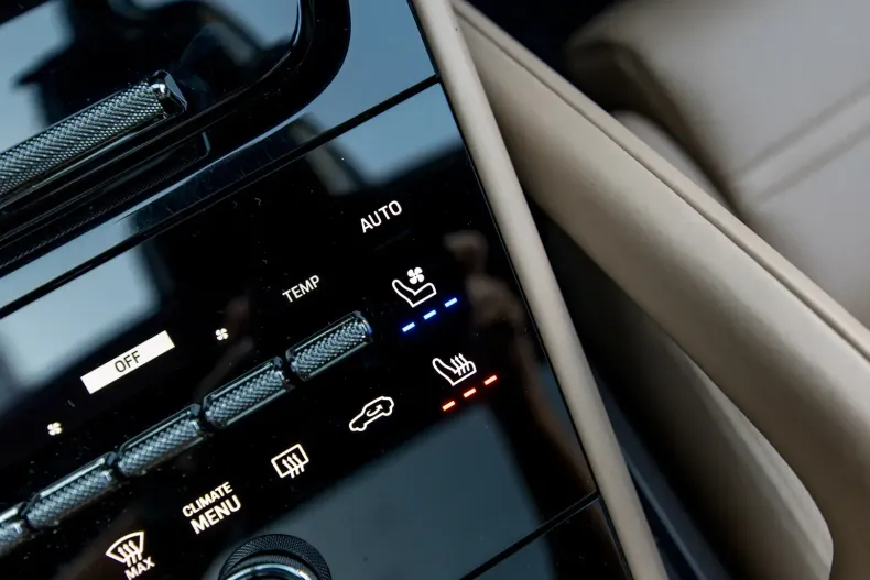 Porsche Cayenne din 2023 cu 31.900 km - oferta POR109739 - foto 30