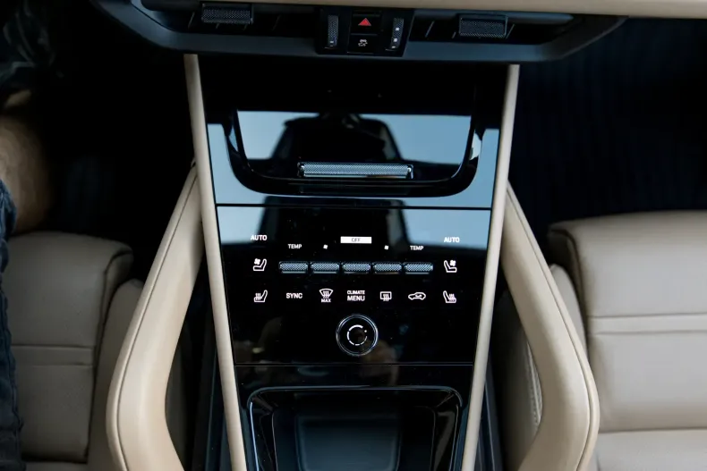 Porsche Cayenne din 2023 cu 31.900 km - oferta POR109739 - foto 31