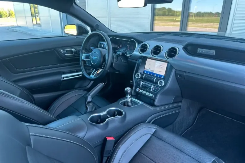 Ford Mustang din 2023 cu 17.000 km - oferta FOR109745 - foto 10