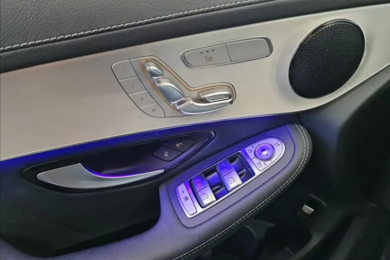 Mercedes-Benz GLC 300 din 2023 cu 28.937 km - oferta MER109748 - foto 11