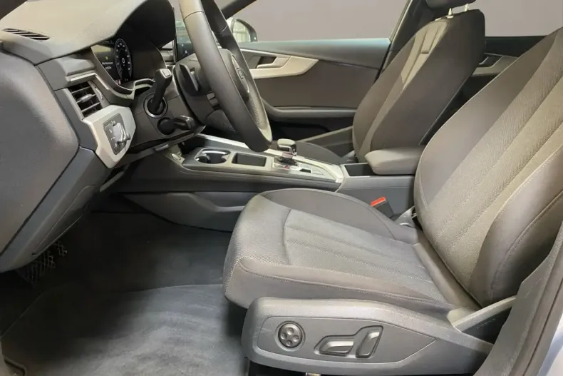 Audi A4 din 2024 cu 19.231 km - oferta AUD109750 - foto 7