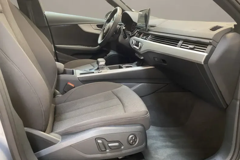 Audi A4 din 2024 cu 19.231 km - oferta AUD109750 - foto 17