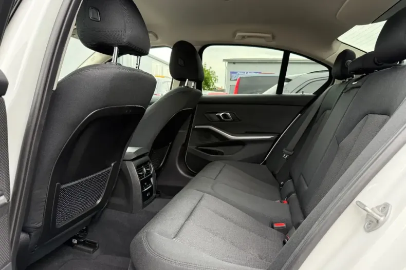 BMW 320 din 2023 cu 40.000 km - oferta BMW109755 - foto 22