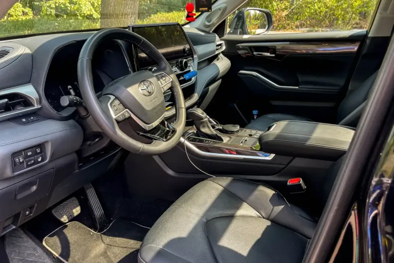 Toyota Highlander din 2024 cu 13.600 km - oferta TOY109765 - foto 11