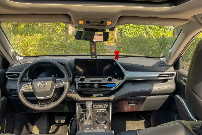 Toyota Highlander din 2024 cu 13.600 km - oferta TOY109765 - foto 14