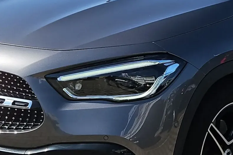 Mercedes-Benz GLA 220 din 2022 cu 62.811 km - oferta MER109777 - foto 5