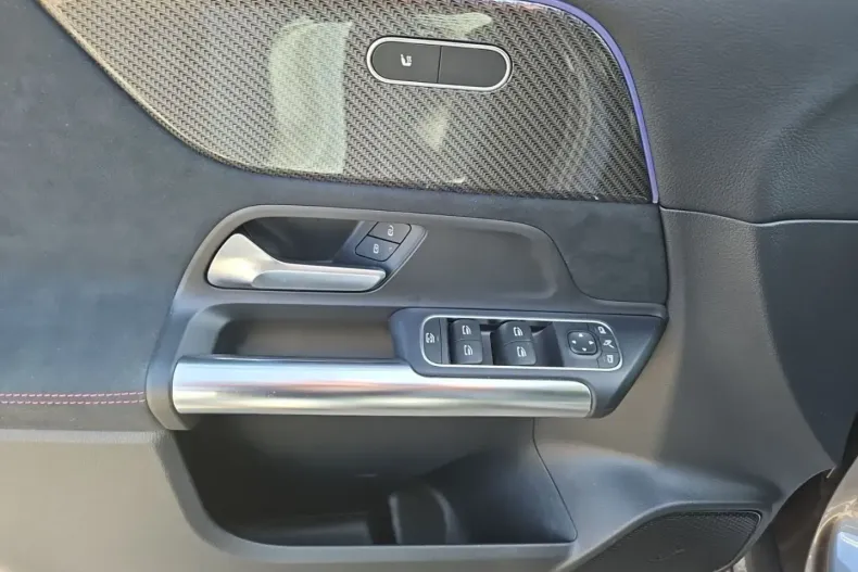 Mercedes-Benz GLA 220 din 2022 cu 62.811 km - oferta MER109777 - foto 13