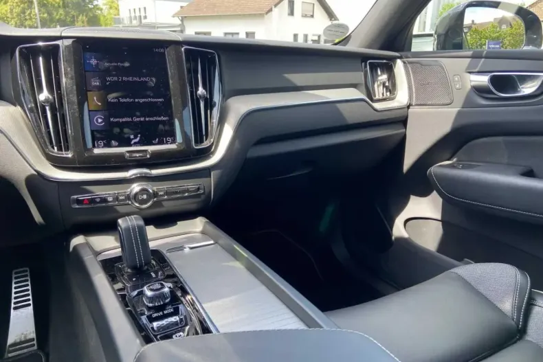 Volvo XC60 din 2021 cu 47.094 km - oferta VOL109780 - foto 19