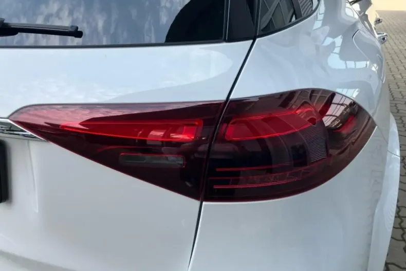 Mercedes-Benz GLE 580 din 2024 cu 17.063 km - oferta MER109795 - foto 11