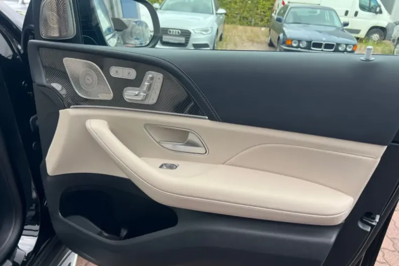 Mercedes-Benz GLS 63 din 2024 cu 22.000 km - oferta MER109798 - foto 18