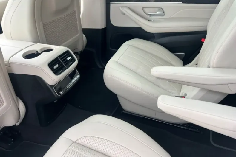 Mercedes-Benz GLS 63 din 2024 cu 22.000 km - oferta MER109798 - foto 22