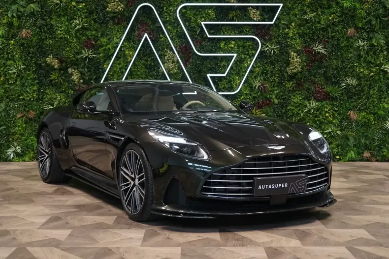 Aston Martin DB12 din 2024 cu 2.501 km - oferta AST109807 - foto 3