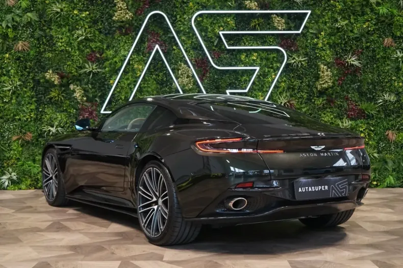 Aston Martin DB12 din 2024 cu 2.501 km - oferta AST109807 - foto 10