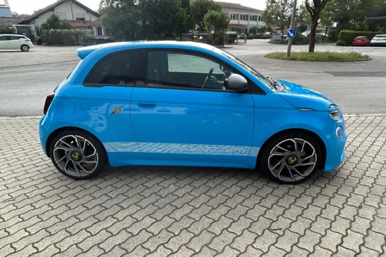 Abarth 500 din 2023 cu 5.995 km - oferta ABA109820 - foto 4