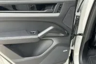 Porsche Cayenne din 2023 cu 53.453 km - oferta POR109823 - foto 10