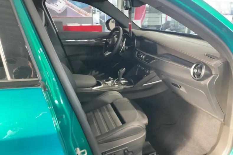 Alfa Romeo Stelvio din 2024 cu 10.000 km - oferta ALF109832 - foto 7