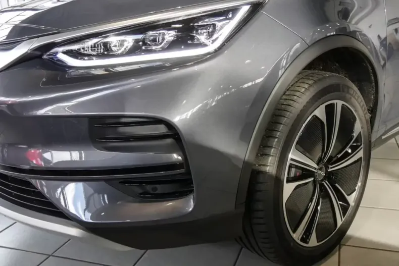 BYD TANG din 2025 cu 9.900 km - oferta BYD109833 - foto 16