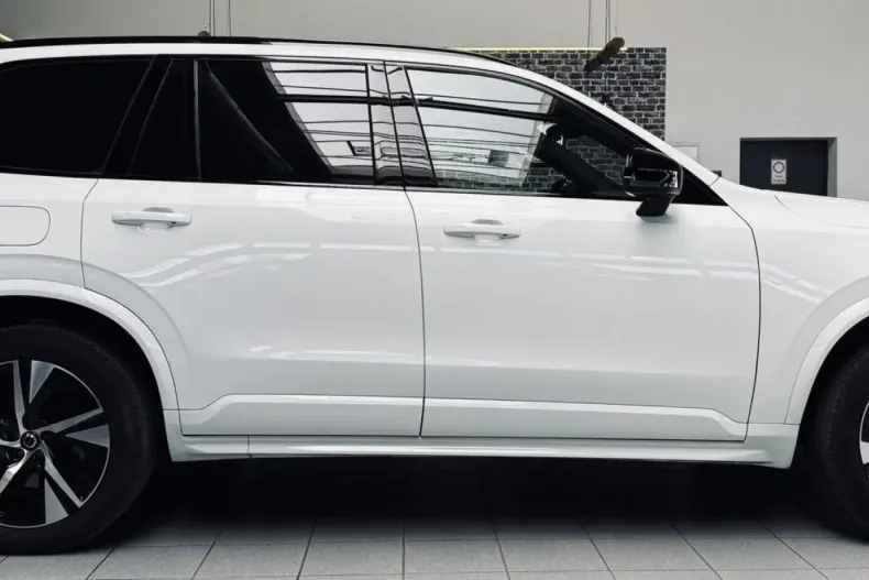 Volvo XC90 din 2021 cu 88.687 km - oferta VOL109838 - foto 4