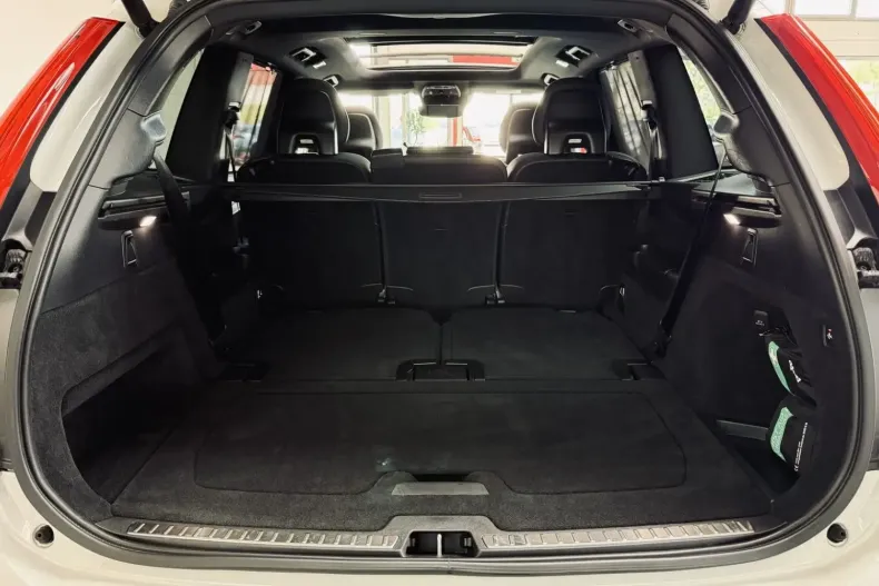 Volvo XC90 din 2021 cu 88.687 km - oferta VOL109838 - foto 42