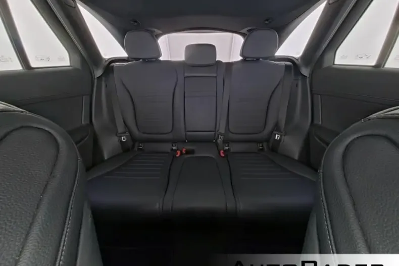 Mercedes-Benz GLC 300 din 2023 cu 61.400 km - oferta MER109843 - foto 9