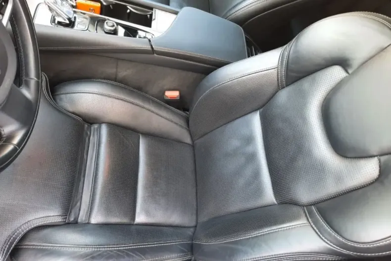 Volvo XC90 din 2021 cu 57.621 km - oferta VOL109847 - foto 11