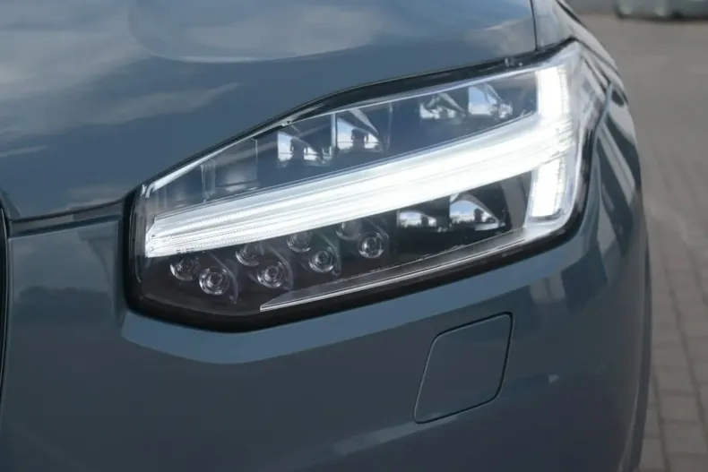 Volvo XC90 din 2021 cu 77.891 km - oferta VOL109850 - foto 10