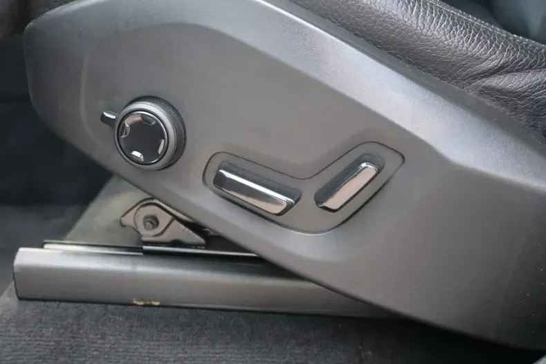 Volvo XC90 din 2021 cu 77.891 km - oferta VOL109850 - foto 17