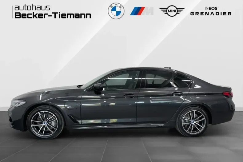 BMW 530 din 2022 cu 21.388 km - oferta BMW109854 - foto 3