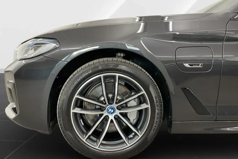 BMW 530 din 2022 cu 21.388 km - oferta BMW109854 - foto 8