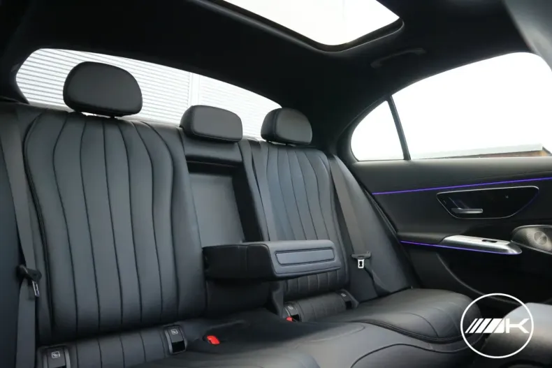 Mercedes-Benz E 450 din 2024 cu 15.575 km - oferta MER109863 - foto 13