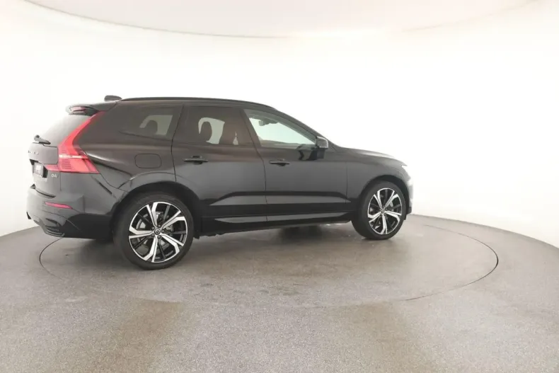 Volvo XC60 din 2023 cu 35.600 km - oferta VOL109872 - foto 4