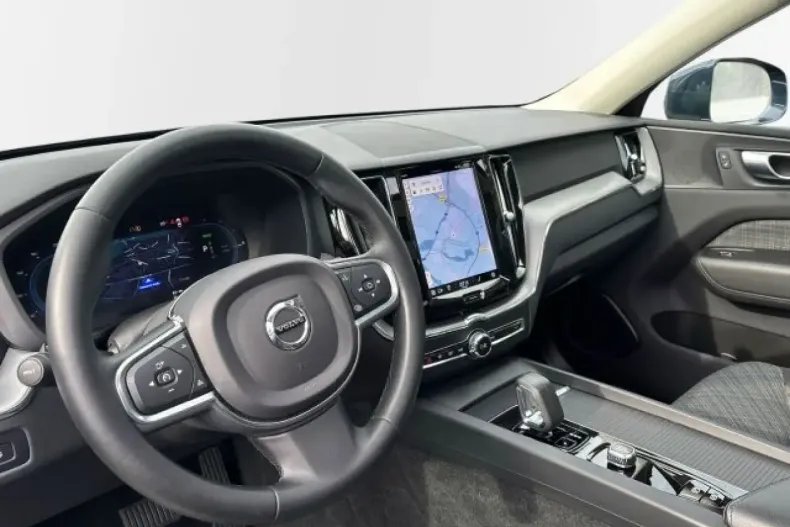 Volvo XC60 din 2023 cu 58.200 km - oferta VOL109873 - foto 8
