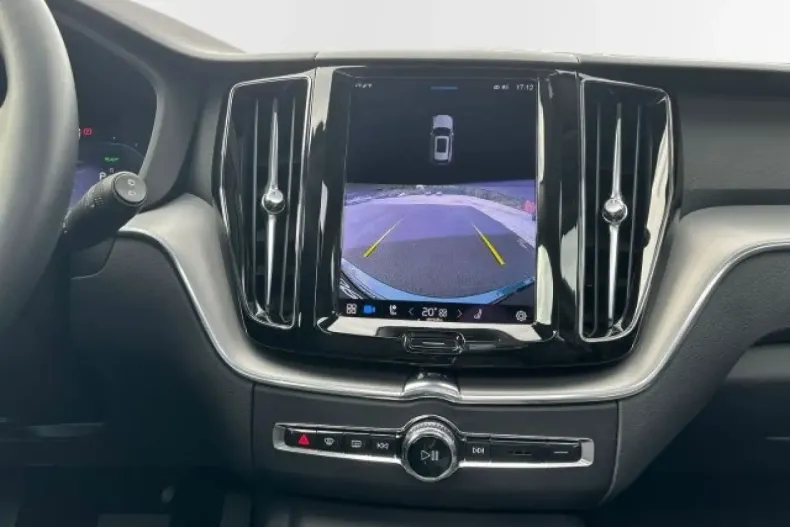 Volvo XC60 din 2023 cu 58.200 km - oferta VOL109873 - foto 13