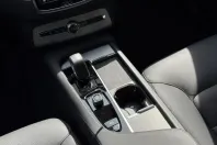 Volvo XC90 din 2024 cu 21.633 km - oferta VOL109875 - foto 12