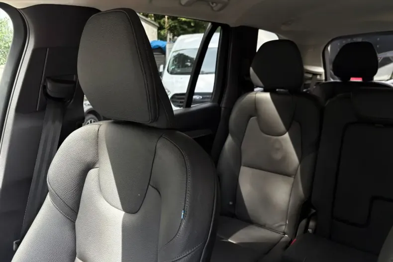 Volvo XC90 din 2024 cu 21.633 km - oferta VOL109875 - foto 13