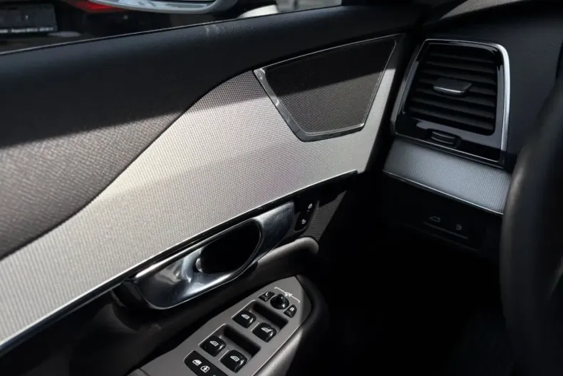 Volvo XC90 din 2024 cu 21.633 km - oferta VOL109875 - foto 14