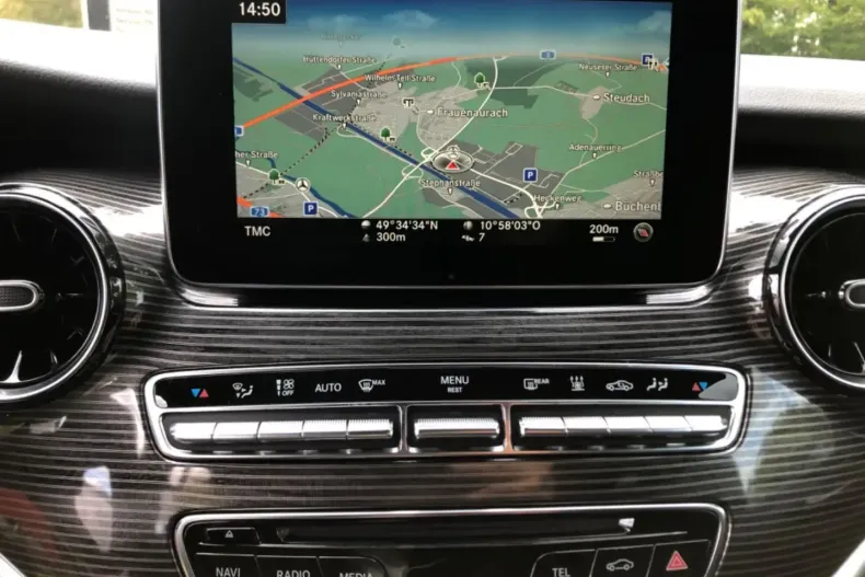 Mercedes-Benz V 300 din 2020 cu 80.000 km - oferta MER109889 - foto 9