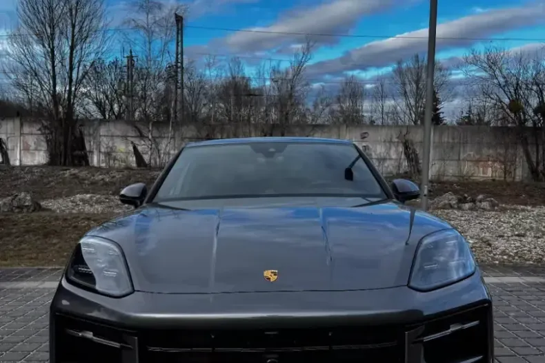 Porsche Cayenne din 2025 cu 3.900 km - oferta POR109893 - foto 5