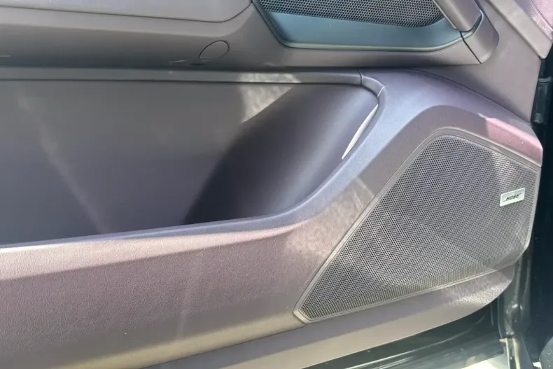 Porsche Cayenne din 2025 cu 3.900 km - oferta POR109893 - foto 6