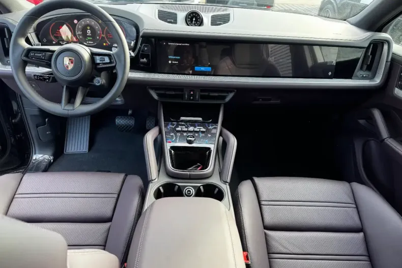 Porsche Cayenne din 2025 cu 3.900 km - oferta POR109893 - foto 7